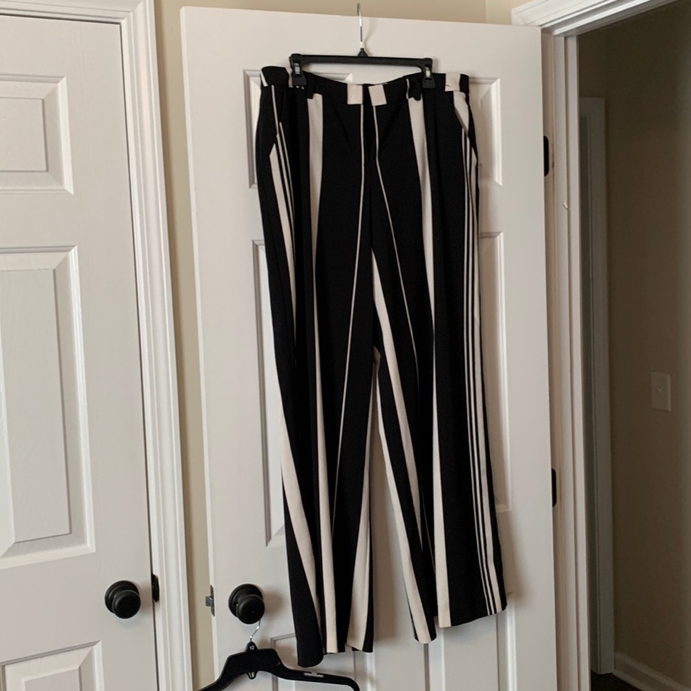 Stripped Wide Legged Pants